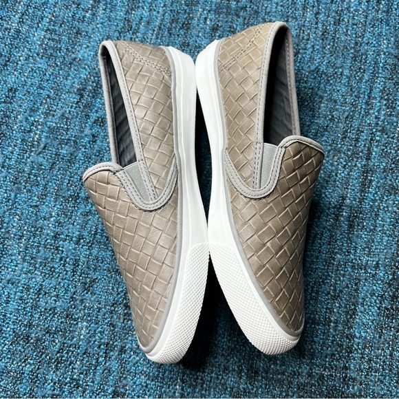 Sperry Seaside Emboss Weave Slip On Leather Shoes - Picture 6 of 9